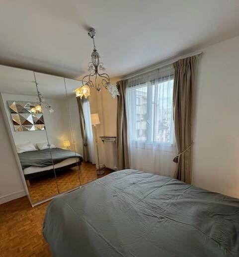 
                                                Location
                                                 Beau 3P meublé 51 m²