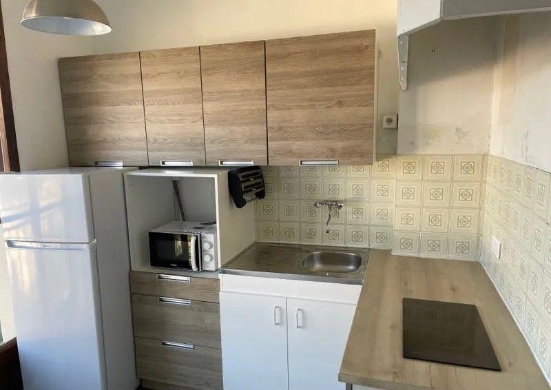 
                                                Location
                                                 Beau 3P meublé 52m² traversant et lumineux