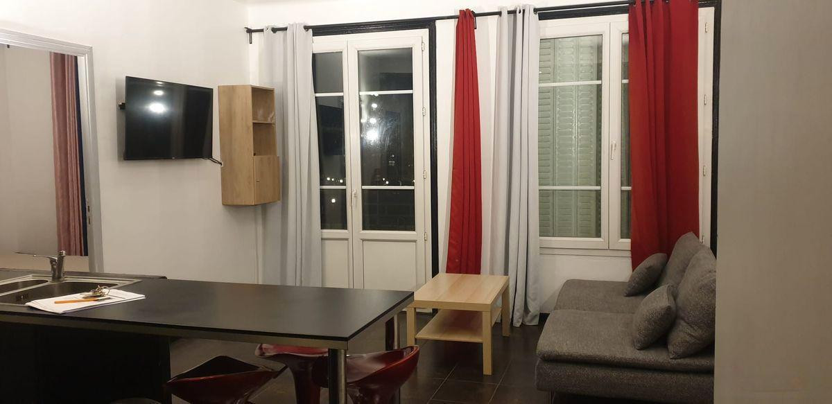 
                                                Location
                                                 Beau 3P meublé 53m²  lumineux et calme