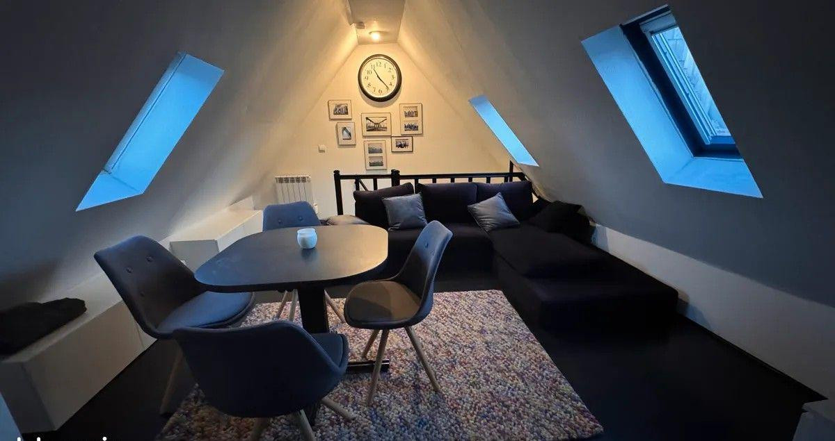 
                                                Location
                                                 Beau 3P meublé 55m² en duplex