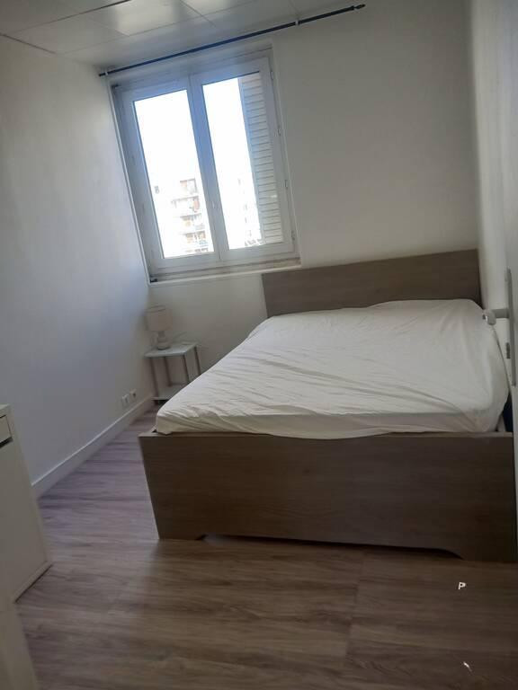 
                                                Location
                                                 Beau 3P meublé 55m² entièrement rénové