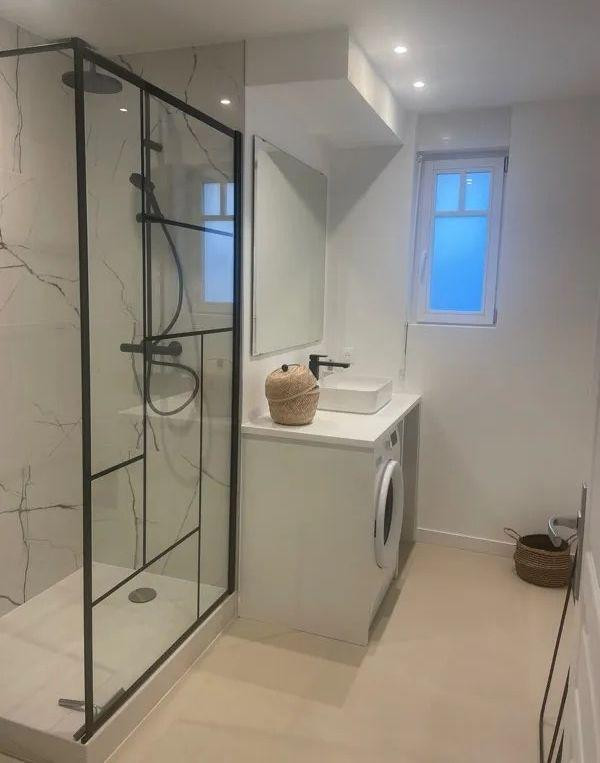 
                                                Location
                                                 Beau 3P meublé 55m² paisible et élégant