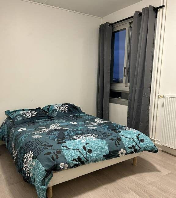 
                                                Location
                                                 Beau 3P meublé 57m² avec balcon