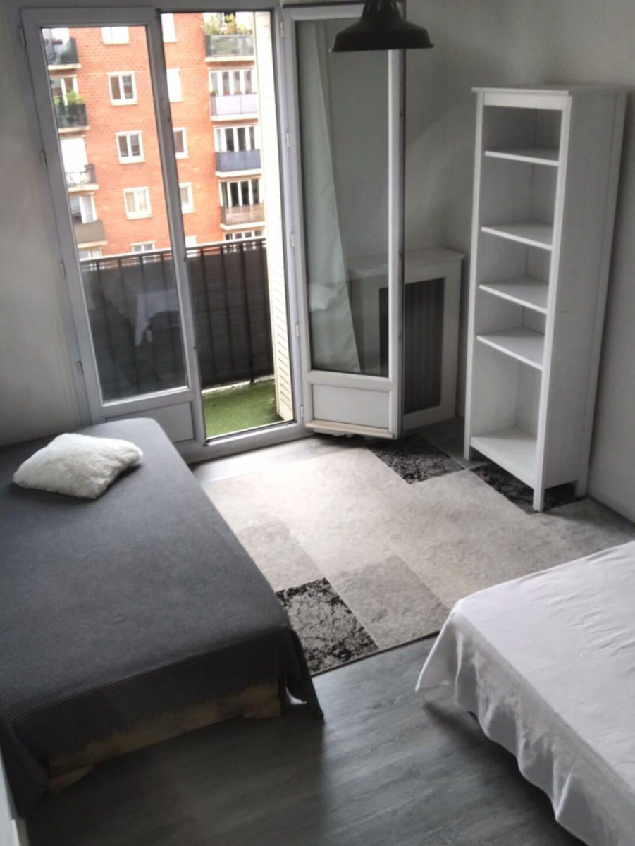 
                                                Location
                                                 Beau 3P meublé 58m² avec balcon filant