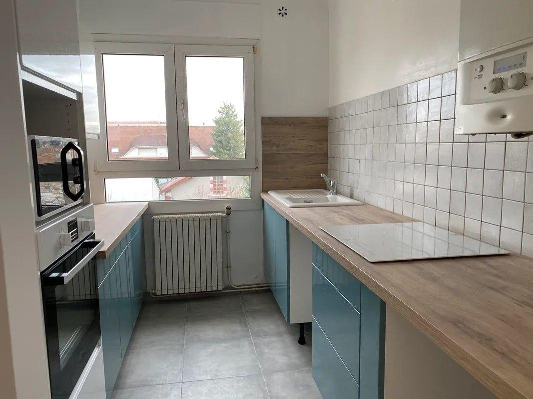 
                                                Location
                                                 Beau 3P MEUBLÉ 59m² lumineux et au calme