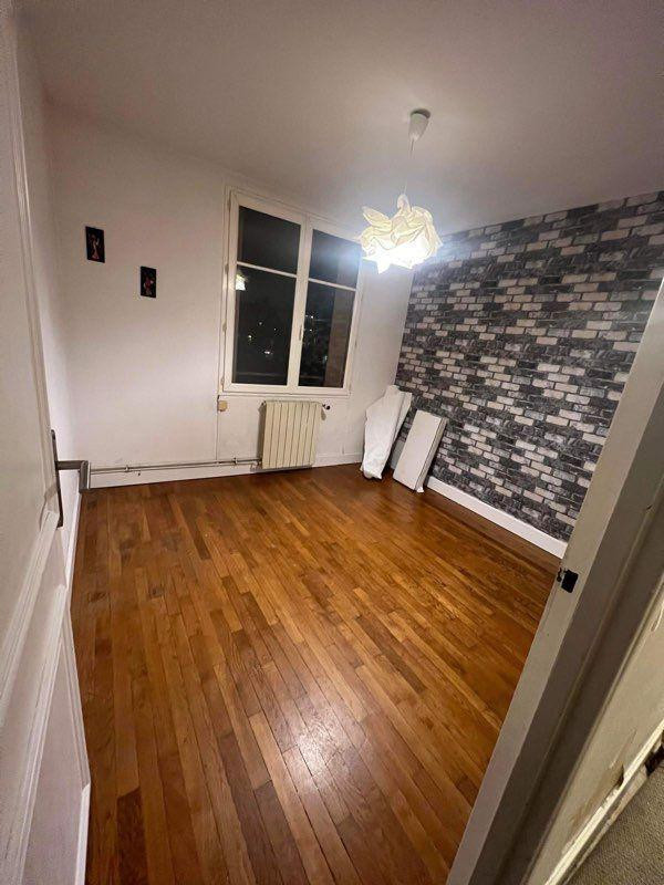 
                                                Location
                                                 Beau 3P meublé 60m²