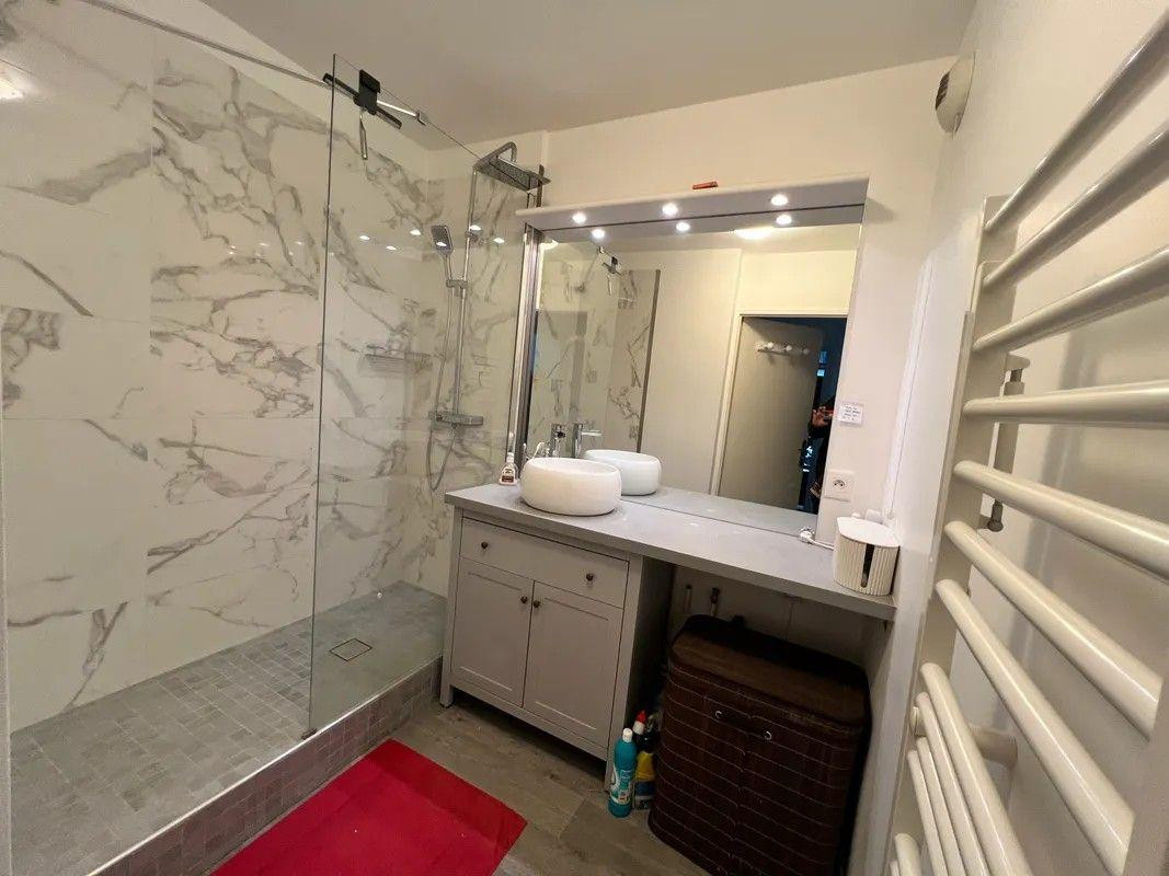 
                                                Location
                                                 Beau 3P meublé 60m² avec balcon