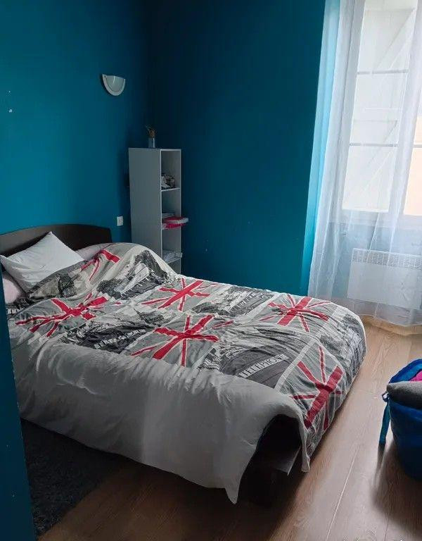 
                                                Location
                                                 Beau 3P meublé 60m² proche centre