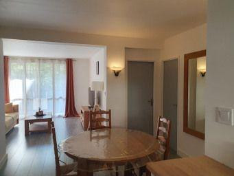 
                                                Location
                                                 Beau 3P meublé 61m² refait à neuf