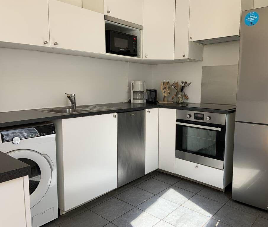 
                                                Location
                                                 Beau 3P meublé 62m² immeuble Basse consommation