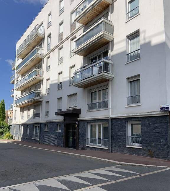 
                                                Location
                                                 Beau 3P meublé 62m² immeuble Basse consommation