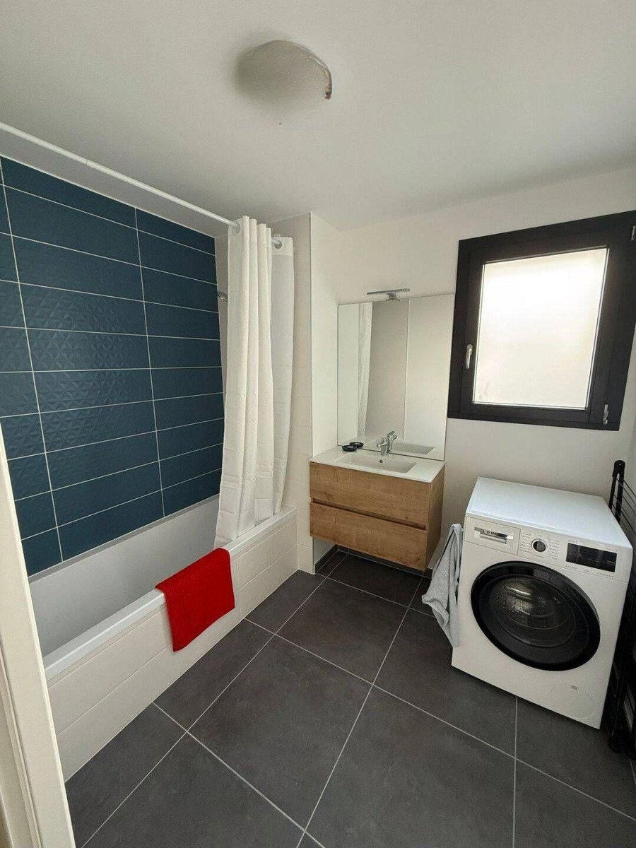 
                                                Location
                                                 Beau 3P meublé 63m² avec grande terrasse Sud