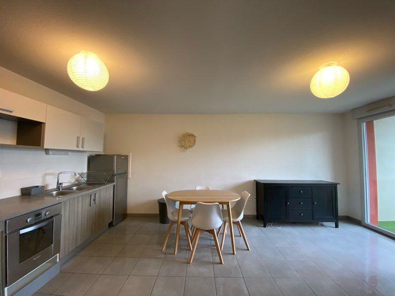 
                                                Location
                                                 Beau 3P meublé 63m2 avec terrasse