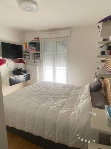 
                                                Location
                                                 Beau 3P meublé 64m² avec balcon 5m²