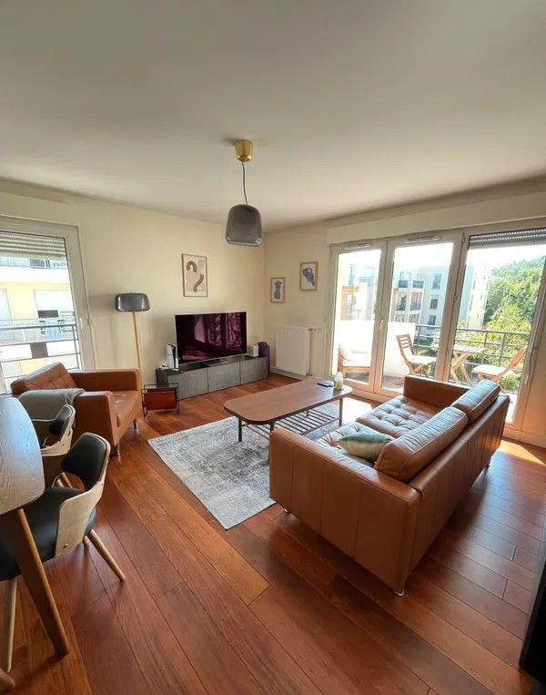 
                                                Location
                                                 Beau 3P meublé 64m² lumineux avec balcon