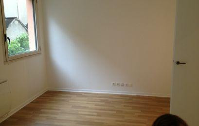 
                                                Location
                                                 Beau 3P meublé 64m² quartier agréable et calme