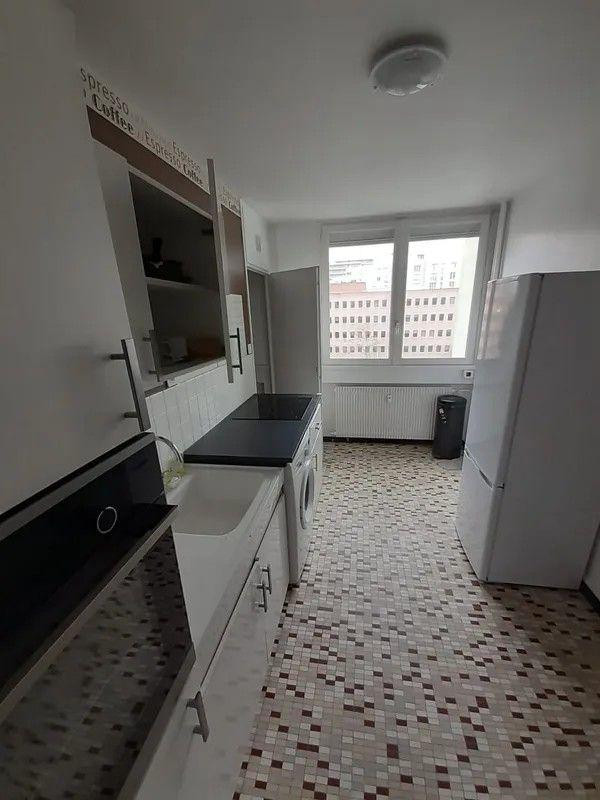 
                                                Location
                                                 Beau 3P meublé 67m² avec balcon et garage