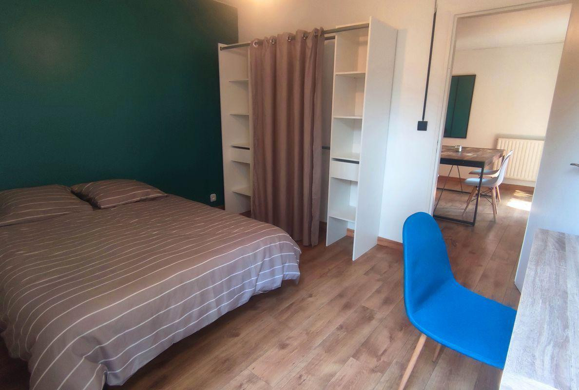 
                                                Location
                                                 Beau 3P meublé 70m² avec jardin