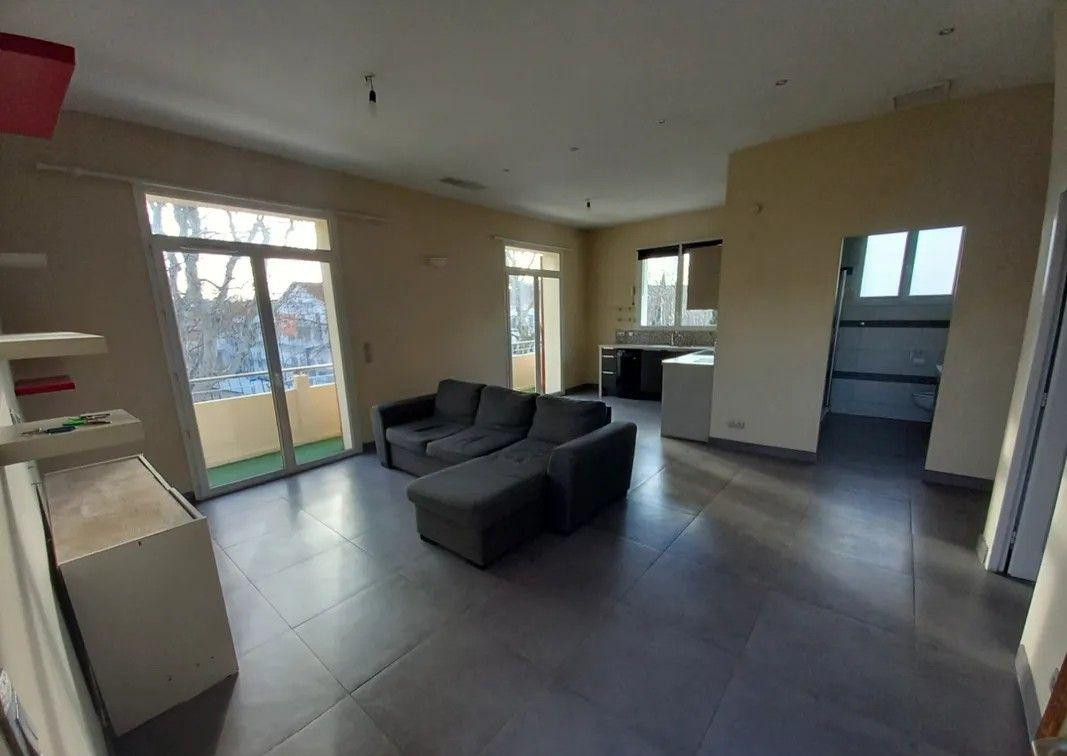 
                                                Location
                                                 Beau 3P meublé 70m² en face de la sous préfecture