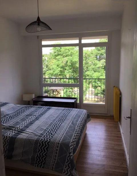 
                                                Location
                                                 Beau 3P meublé 75m²