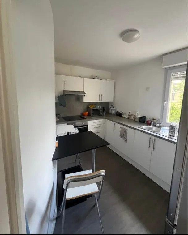 
                                                Location
                                                 Beau 3P meublé 77m² refait à neuf