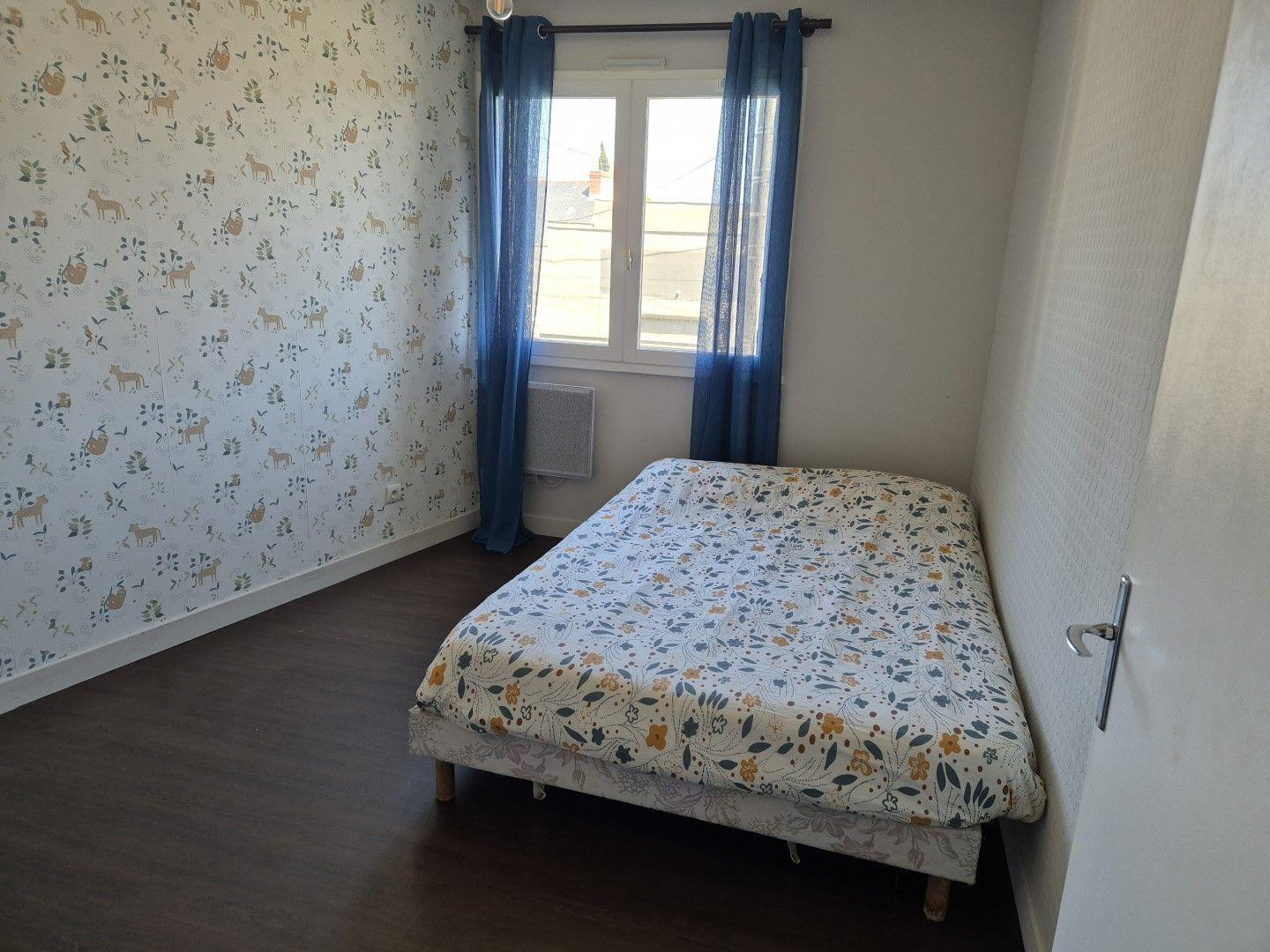 
                                                Location
                                                 Beau 3P meublé (ou non) 72m²