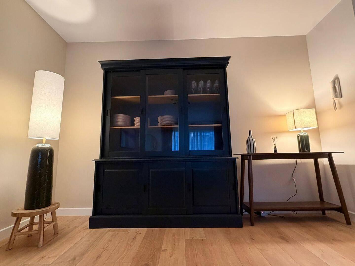 
                                                Location
                                                 Beau 3P meublé rénové 70m² avec balcon et parking