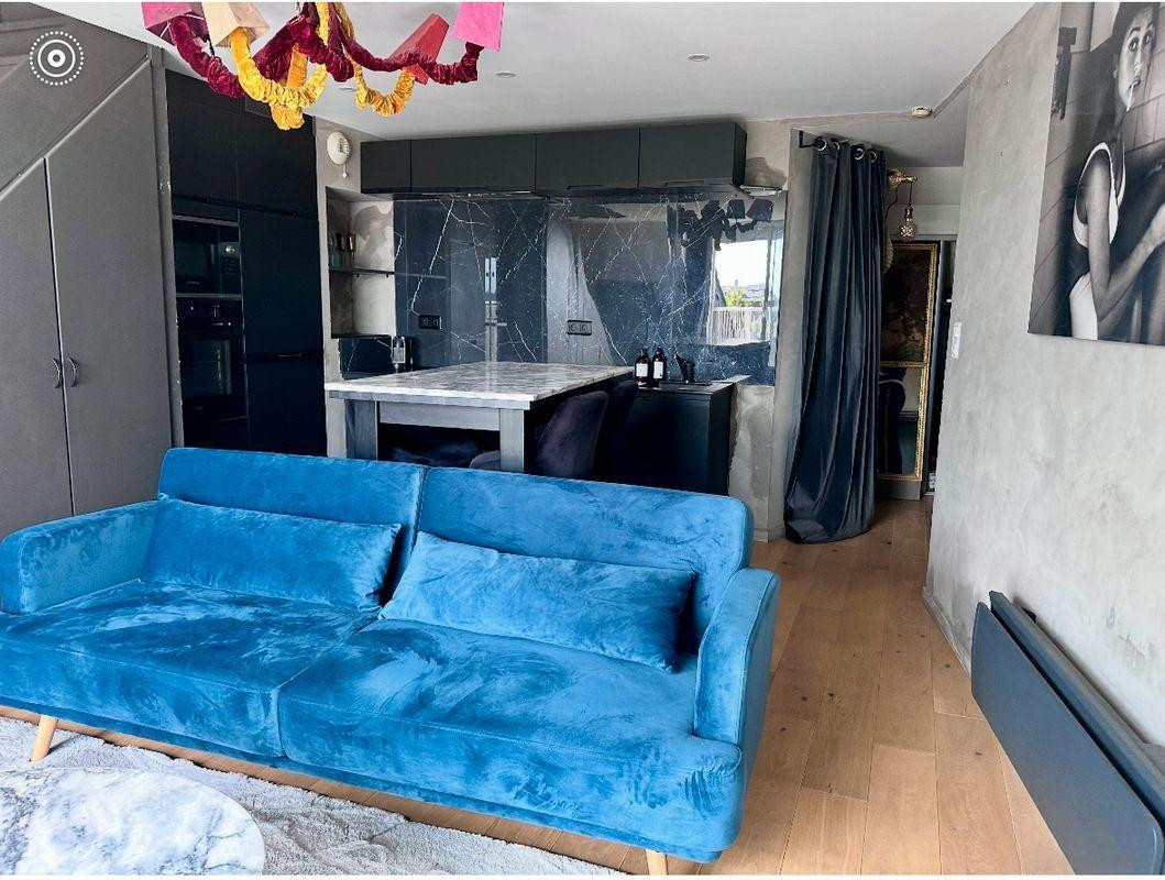 
                                                Location
                                                 Beau 3P meublée 44m²