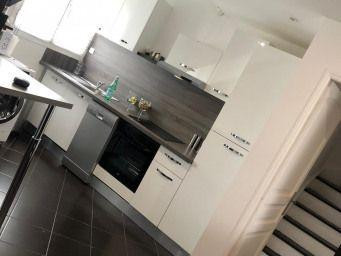 
                                                Location
                                                 Beau 3P non meublé 55m²