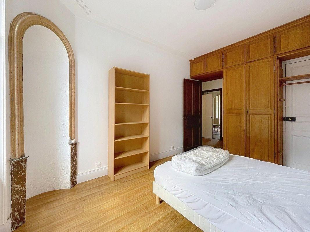 
                                                Location
                                                 Beau 4 pièces 72 m²