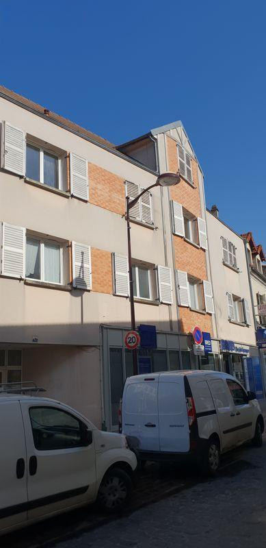 
                                                Location
                                                 Beau 4 pièces duplex de 85m²