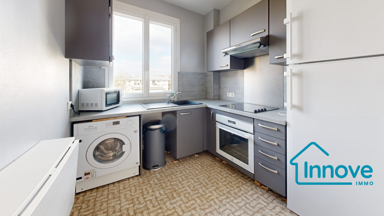 
                                                Location
                                                 Beau 4 pièces Meublé Rive Droite
