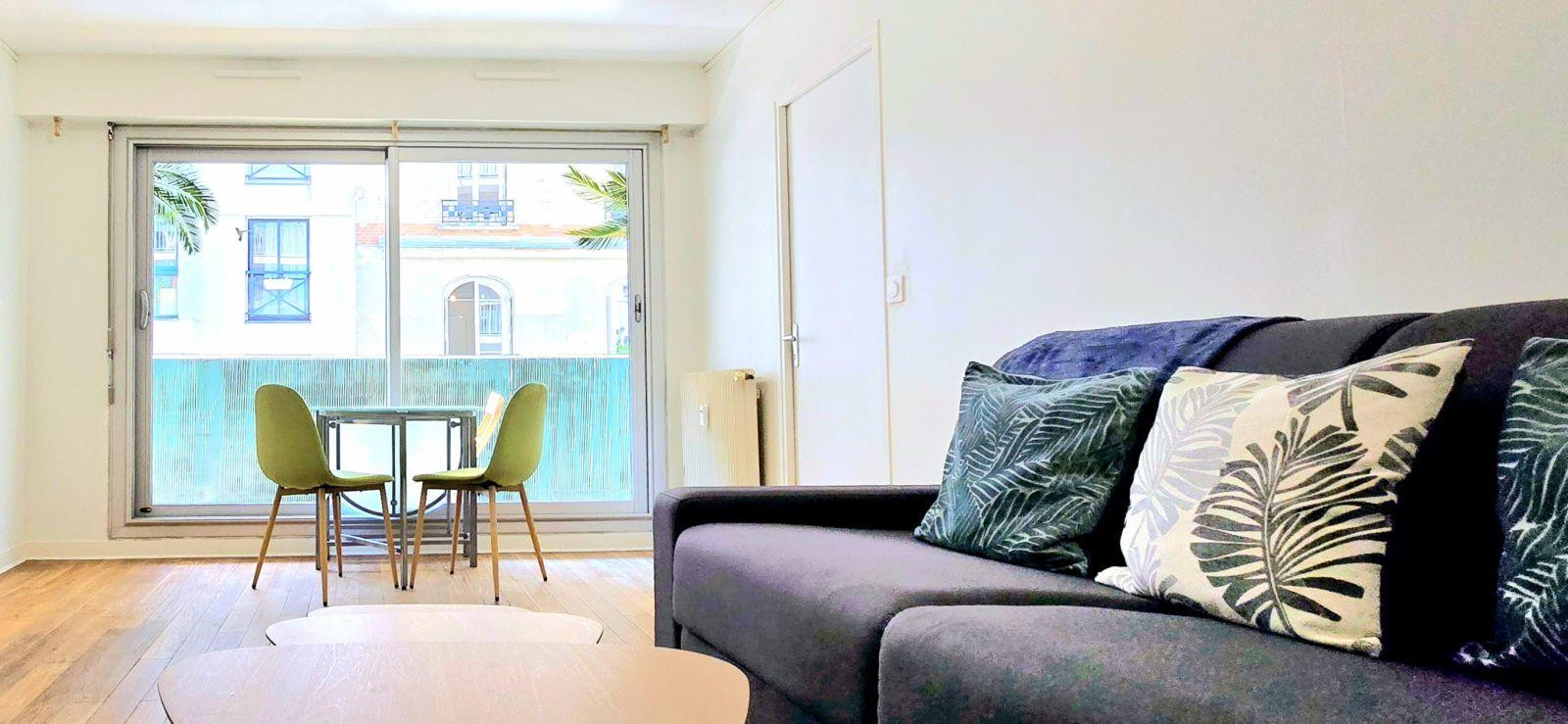 
                                                Location
                                                 Beau 43m2 meublé + 10m2 de terrasse dans Paris 17e