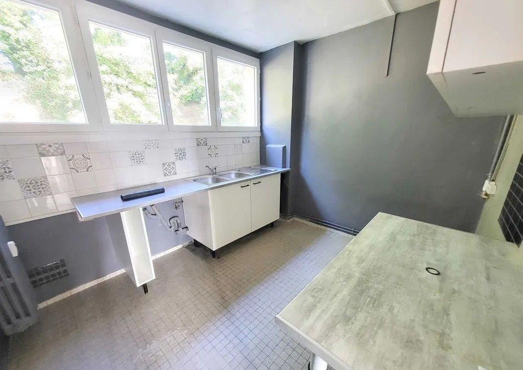 
                                                Location
                                                 Beau 4P 63m² avec loggia
