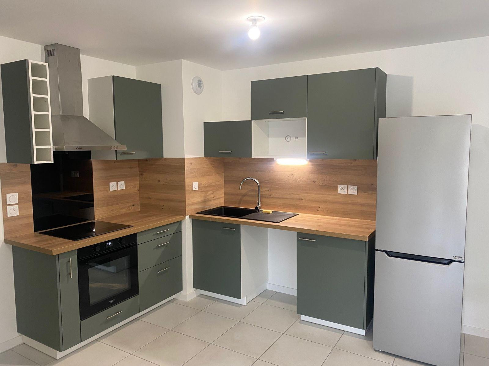 
                                                Location
                                                 Beau 4P 83m² neuf avec loggia et 2 parkings
