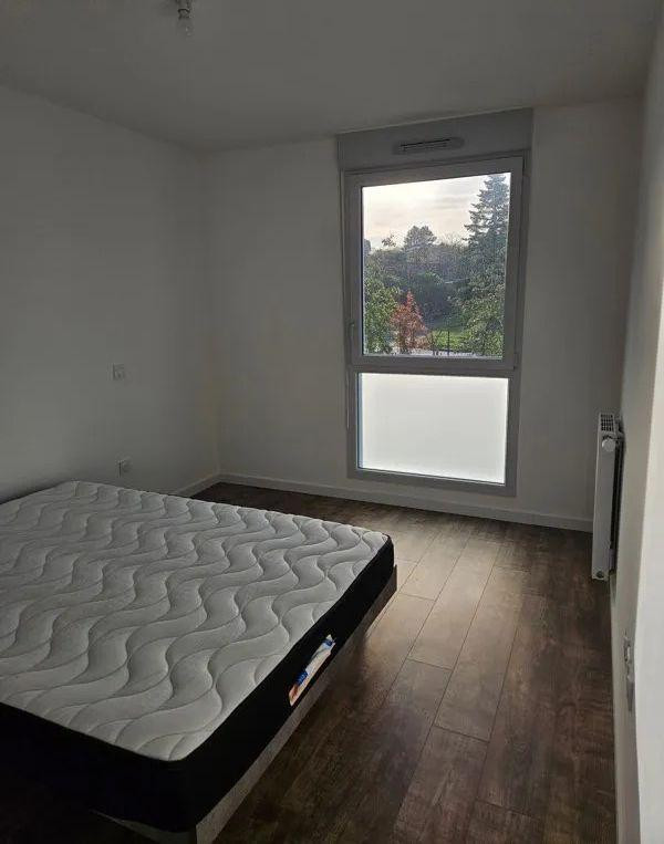 
                                                Location
                                                 Beau 4P meublé 65m² avec terrasse (immeuble 2023)