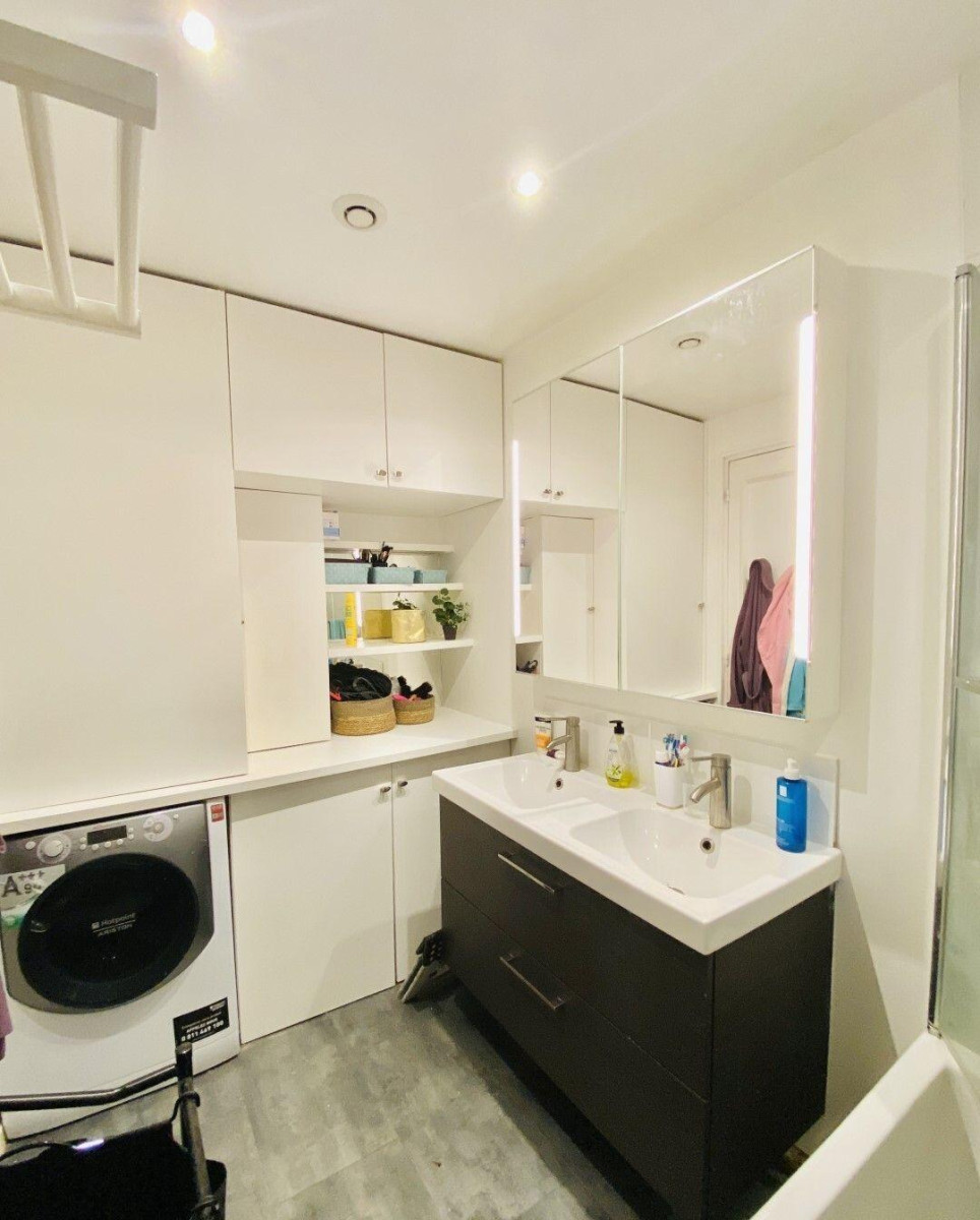 
                                                Location
                                                 Beau 4P meublé et rénové 62m² avec jardin