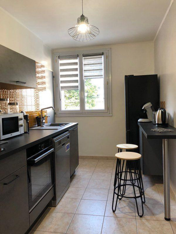 
                                                Location
                                                 Beau 4P meublé et rénové 70m² Avignon