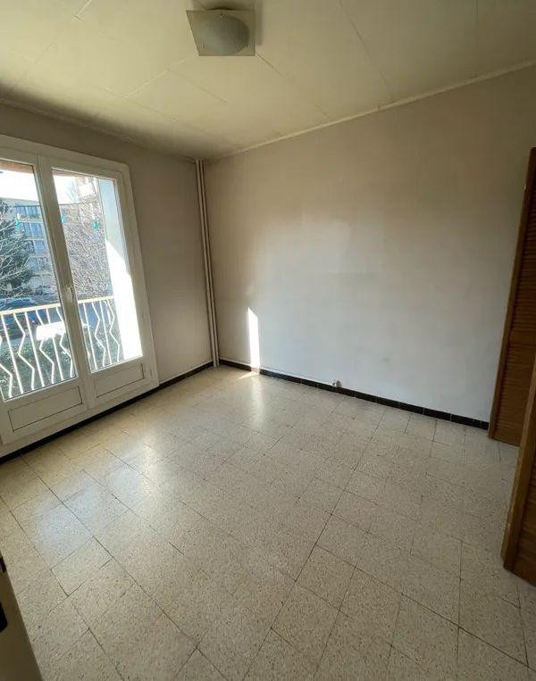 
                                                Location
                                                 Beau 5P 75m² avec parking et balcon proche Giono