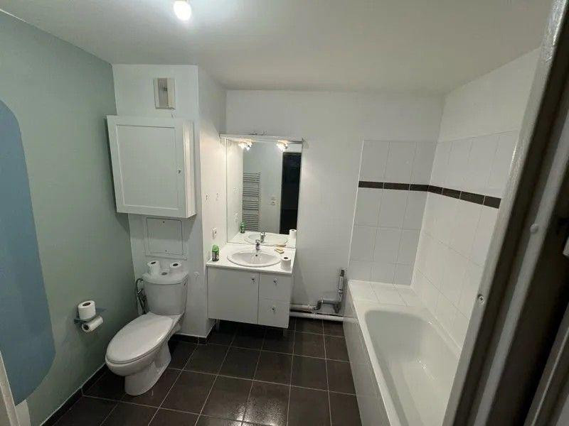 
                                                Location
                                                 Beau 5P meublé 79m² avec balcon