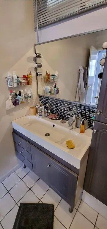 
                                                Location
                                                 Beau 5P meublé 83m²  plein sud avec vue dégagée