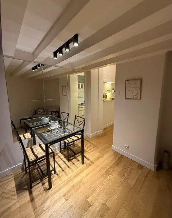 
                                                Location
                                                 Beau duplex 26m² aux Buttes Chaumont
