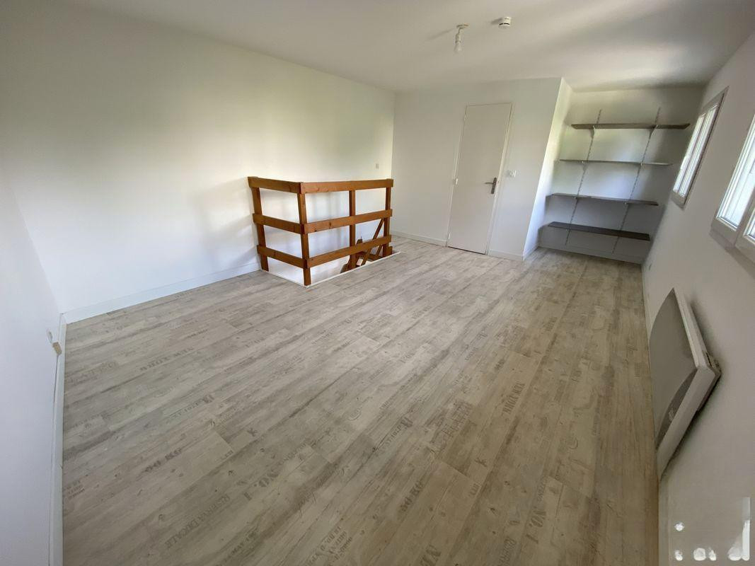 
                                                Location
                                                 Beau Duplex 2P 43m²