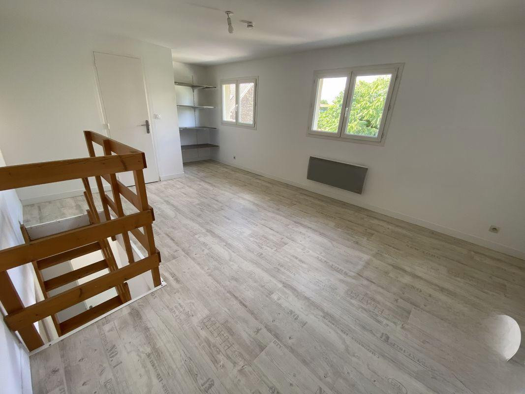 
                                                Location
                                                 Beau Duplex 2P 43m²