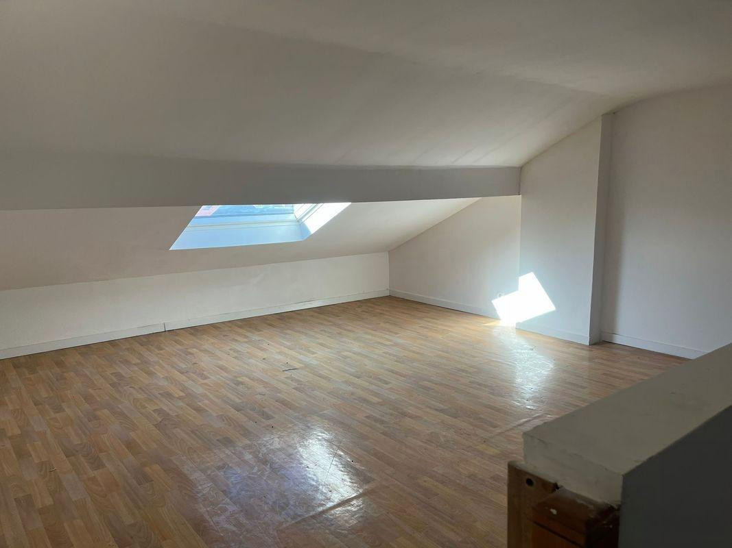 
                                                Location
                                                 Beau Duplex 68 m² Roubaix lumineux et rénové