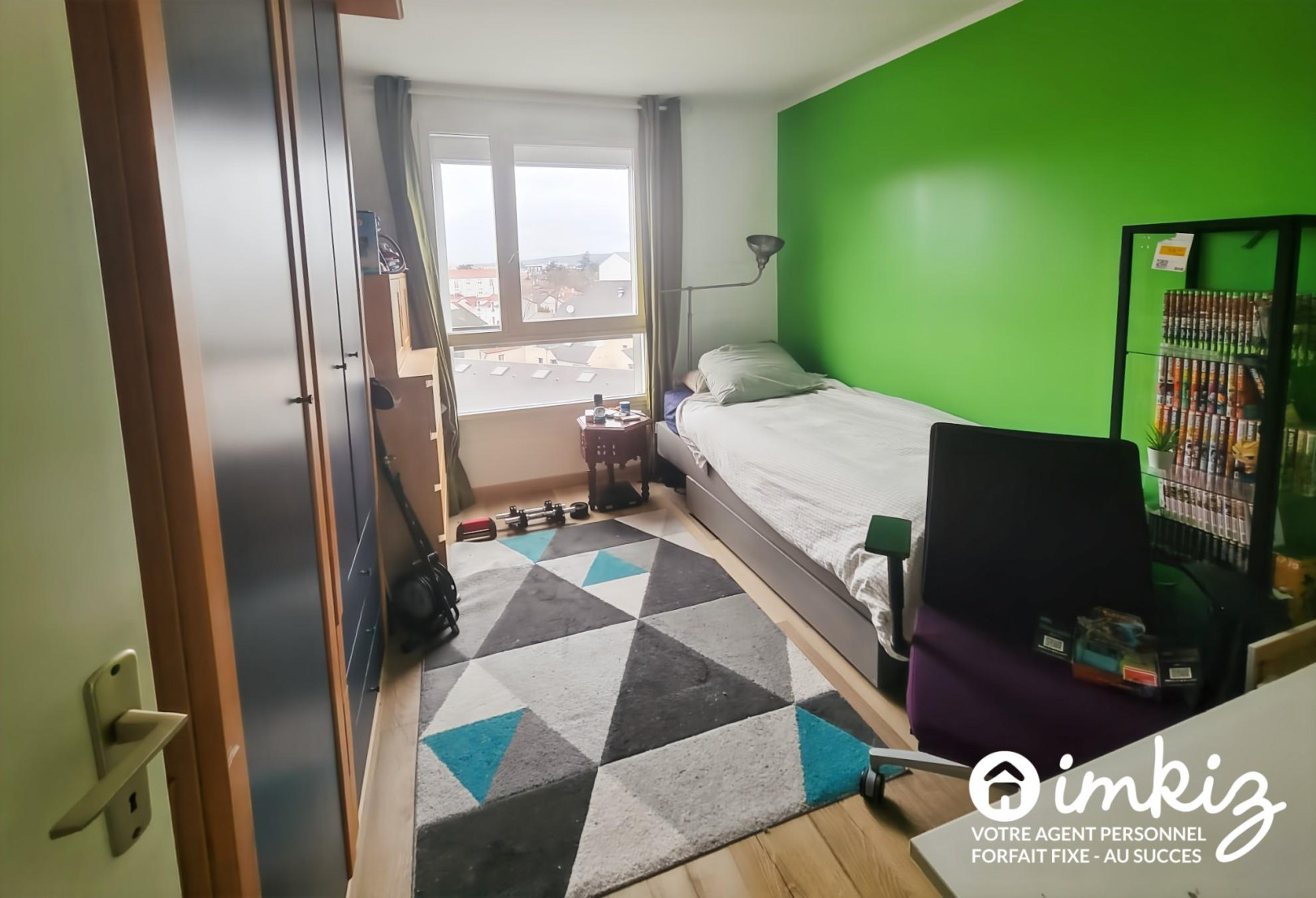 
                                                Vente
                                                 Beau duplex de 5 pièces