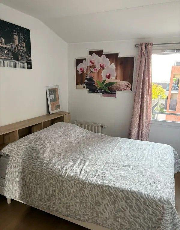 
                                                Location
                                                 Beau duplex F4 meublé 78m² avec grand balcon