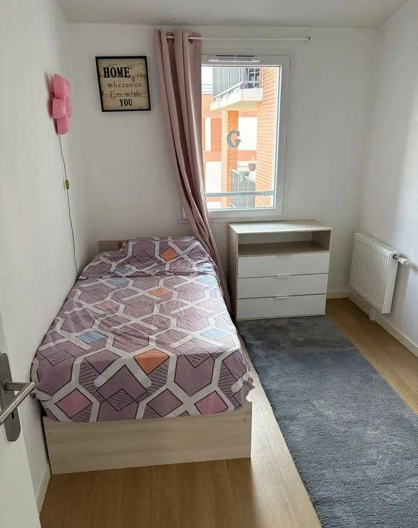 
                                                Location
                                                 Beau duplex F4 meublé 78m² avec grand balcon