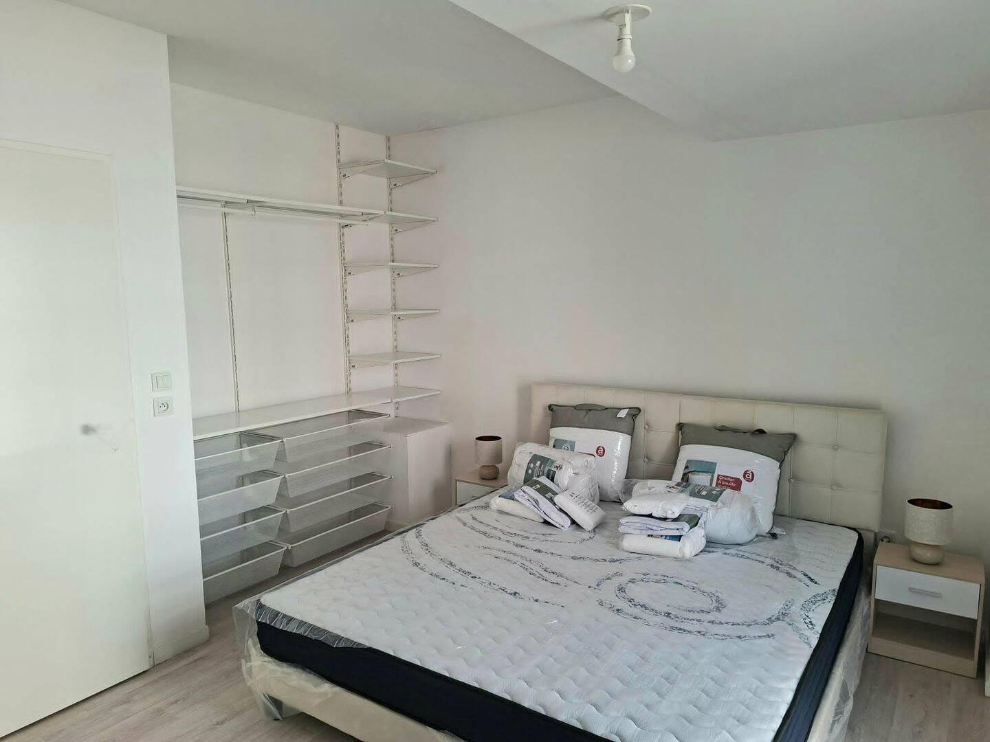 
                                                Location
                                                 Beau duplex meublé 75 m² avec jardin et parking