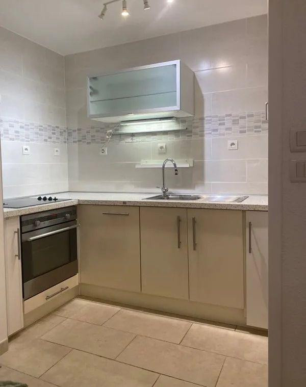 
                                                Location
                                                 Beau et grand 2P 50m² Saint Roch